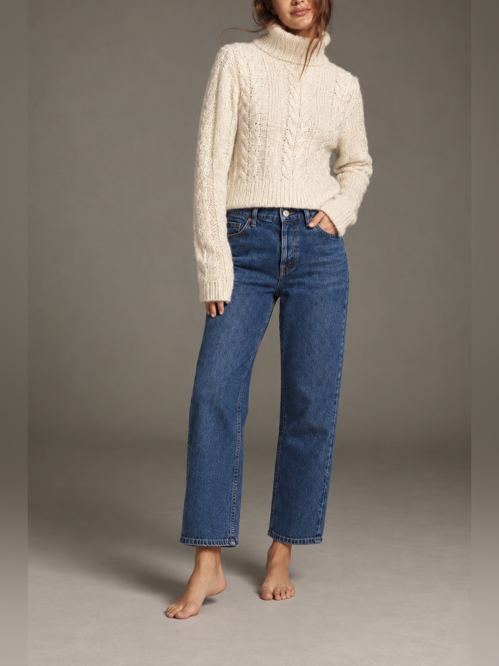 Levi's Classic Straight Leg Jeans in Medium Blue